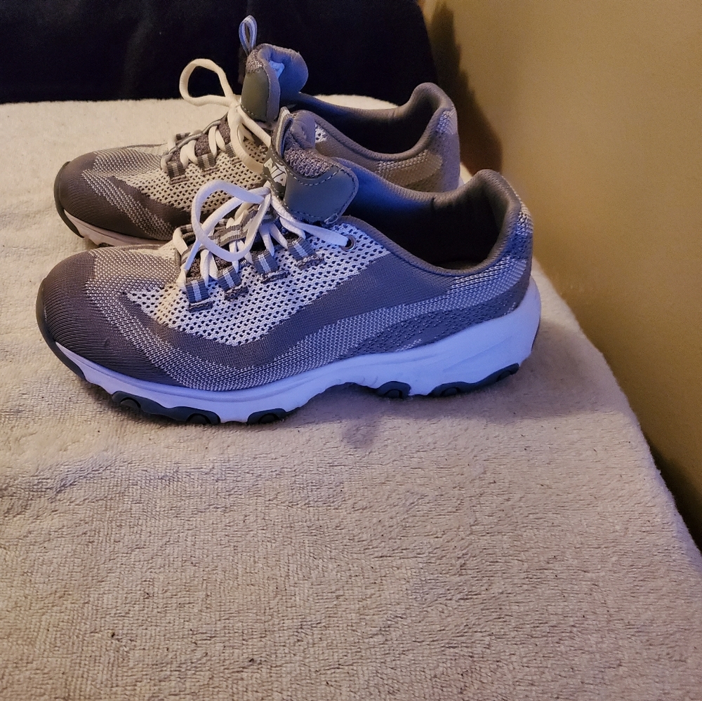 New Tennis shoes